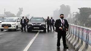 जनवरी 2022 में, फिरोजपुर में प्रदर्शनकारियों की नाकेबंदी के कारण पीएम मोदी का काफिला एक फ्लाईओवर पर फंस गया था पुलिस कर्मी निलंबित