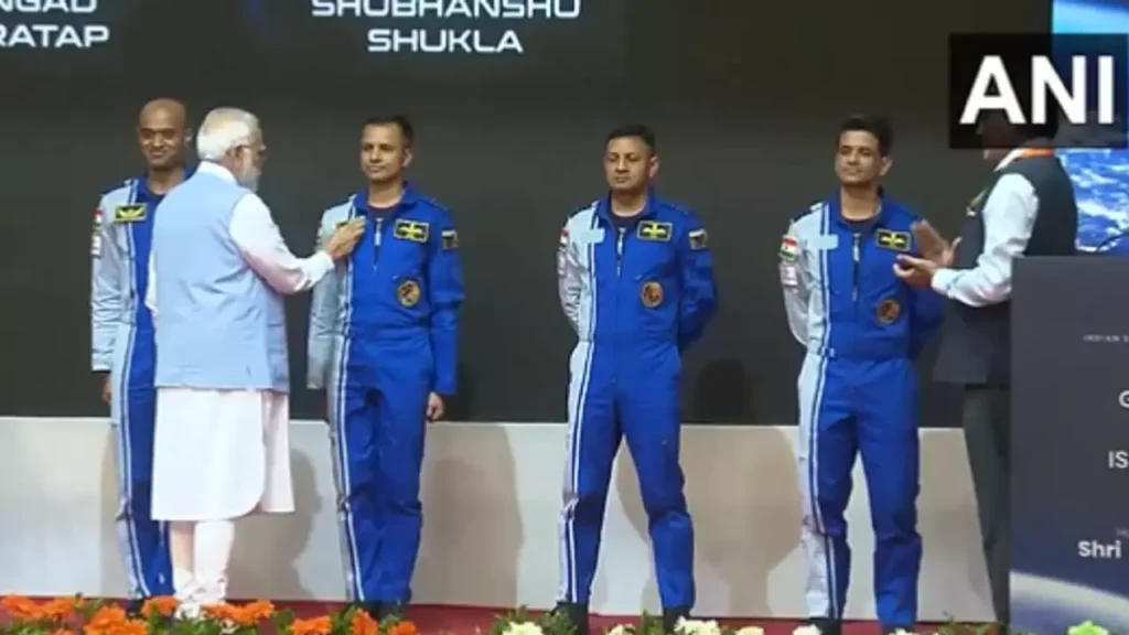 Gaganyaan Mission Astronauts : अंतरिक्ष में जाएंगे भारत के ये चार एस्ट्रोनॉट, गगनयान मिशन से करेंगे अंतरिक्ष की यात्रा