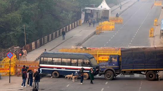 किसान आंदोलन के कारण दिल्ली में 12 मार्च तक धारा-144, जानें क्या-क्या पाबंदी